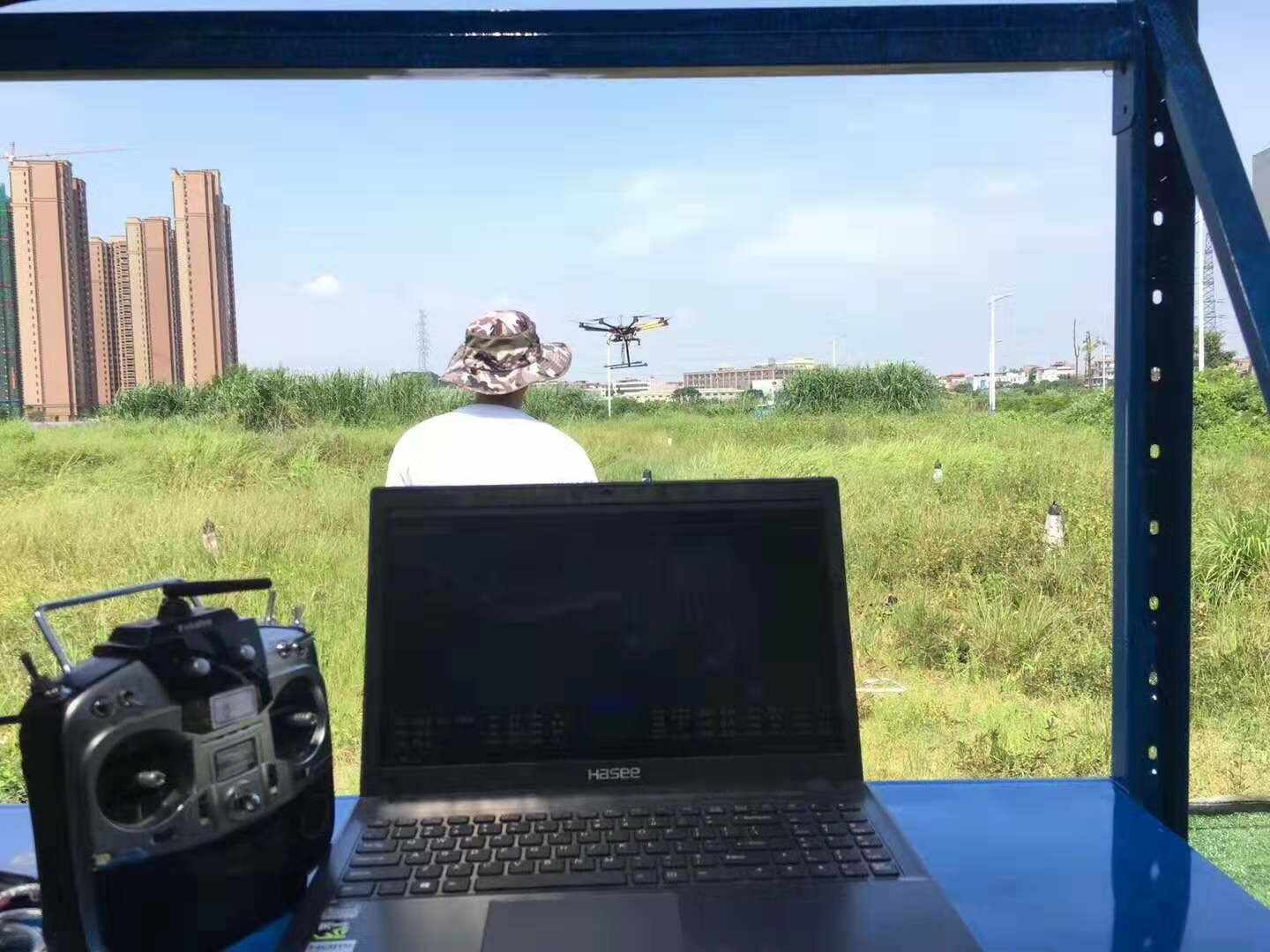 航拍無人機(jī)